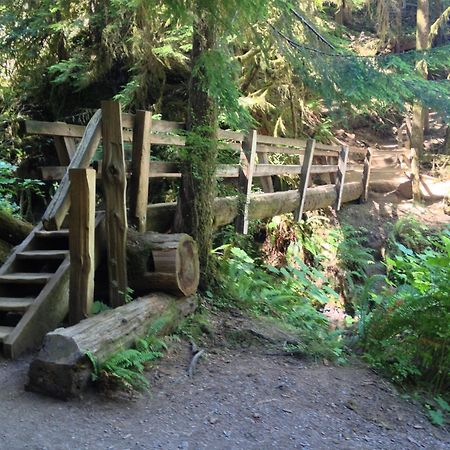 Super 8 By Wyndham Port Angeles At Olympic National Park Exterior foto