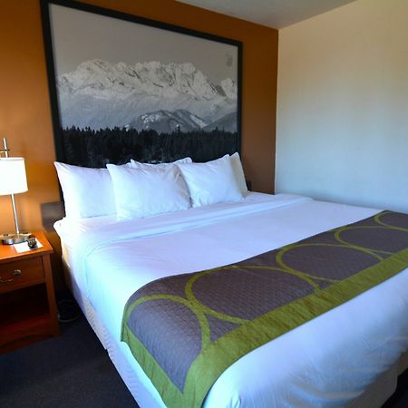 Super 8 By Wyndham Port Angeles At Olympic National Park Exterior foto