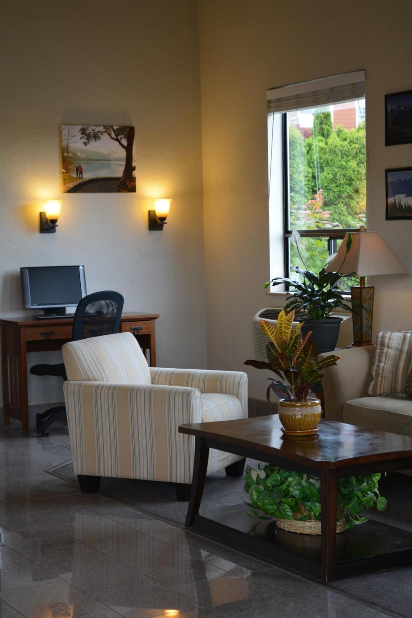 Super 8 By Wyndham Port Angeles At Olympic National Park Exterior foto
