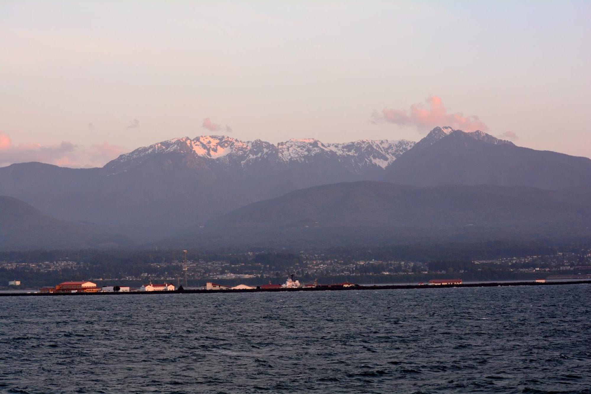 Super 8 By Wyndham Port Angeles At Olympic National Park Exterior foto
