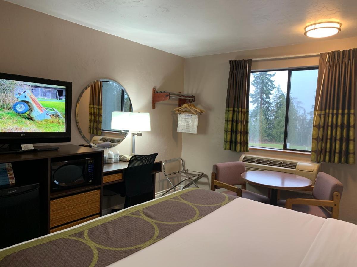 Super 8 By Wyndham Port Angeles At Olympic National Park Exterior foto